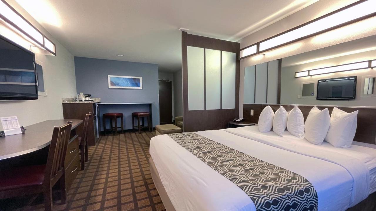 Microtel Inn & Suites By Wyndham Michigan City Exteriér fotografie