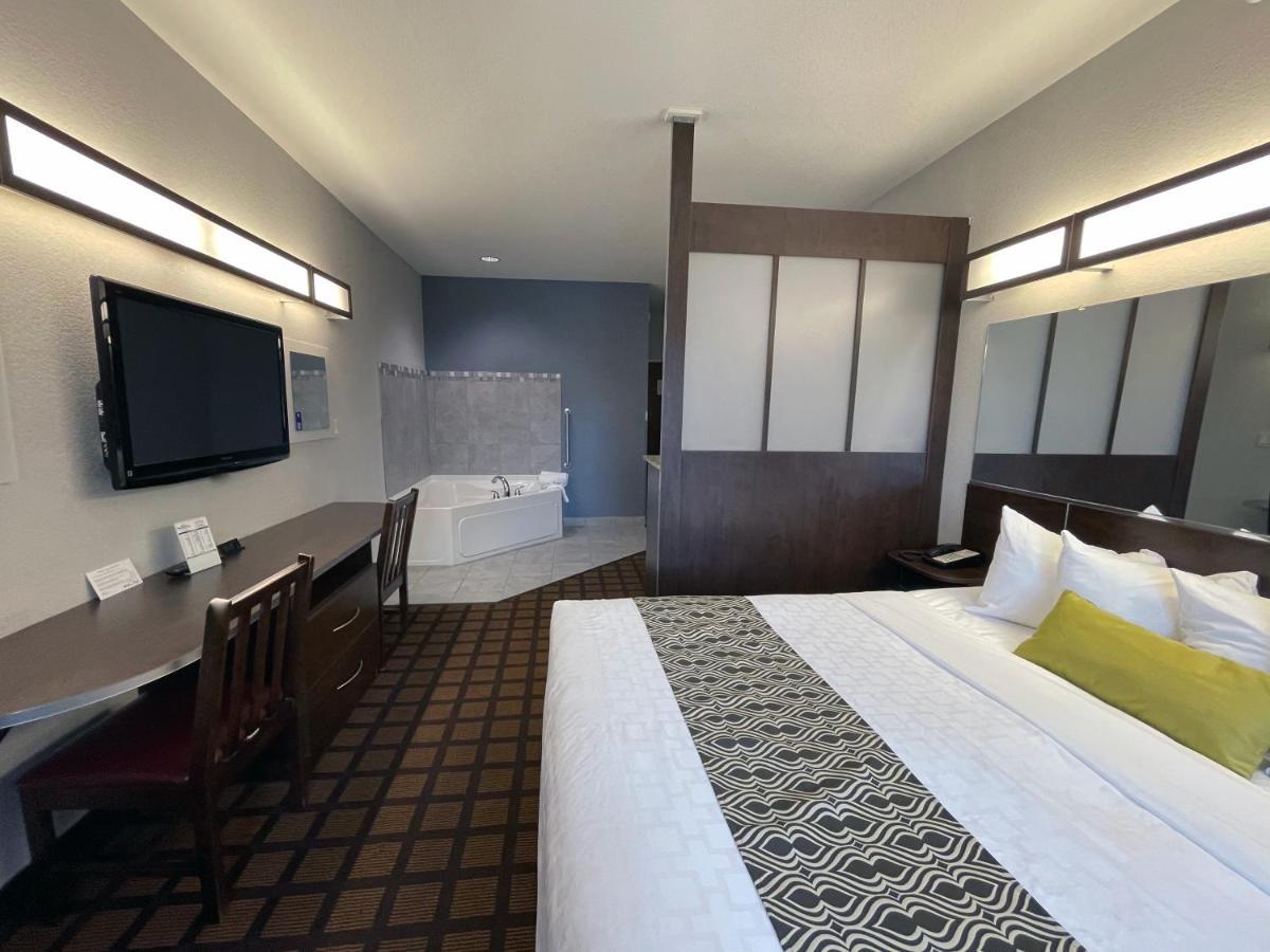 Microtel Inn & Suites By Wyndham Michigan City Exteriér fotografie