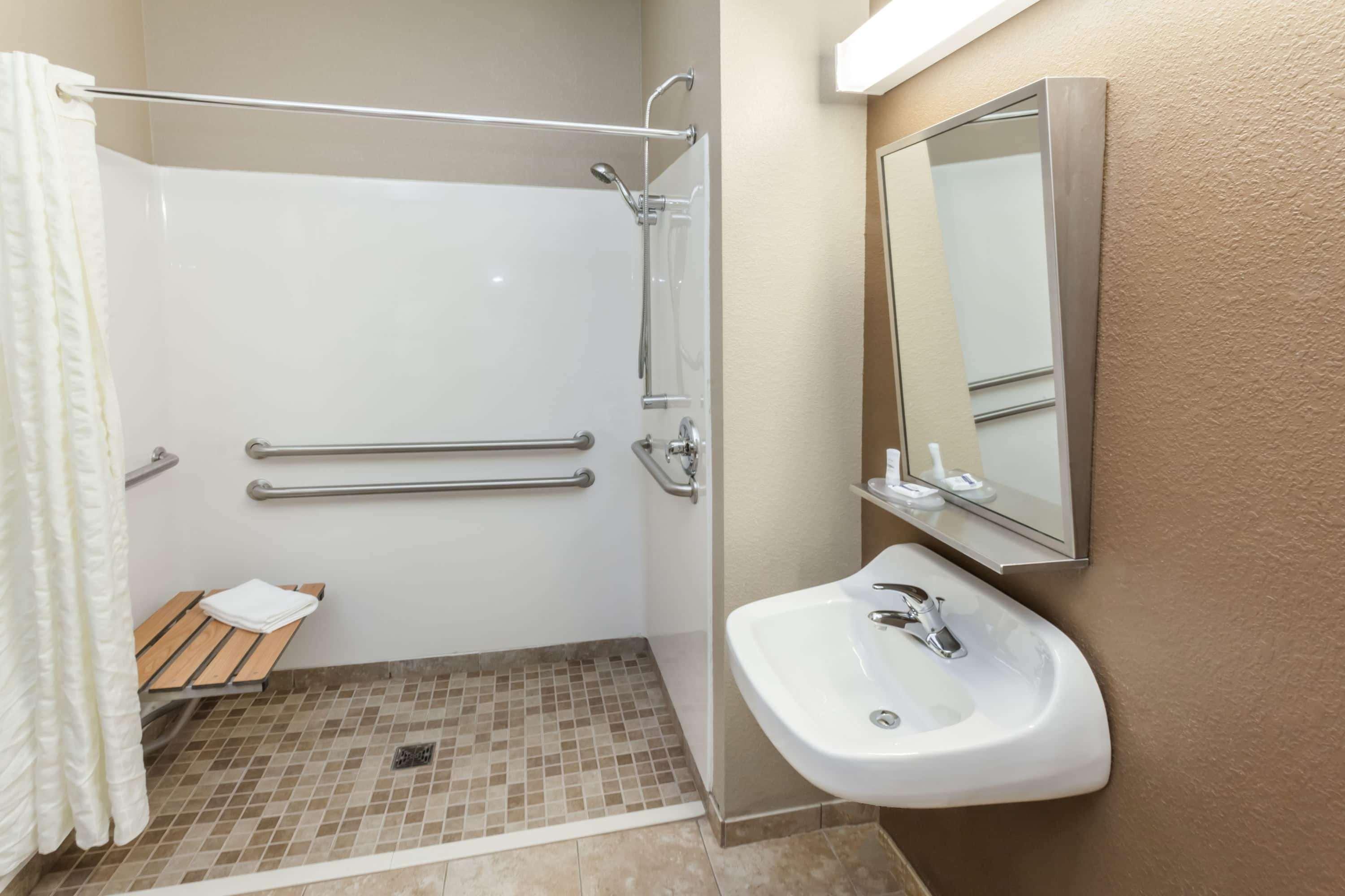 Microtel Inn & Suites By Wyndham Michigan City Exteriér fotografie
